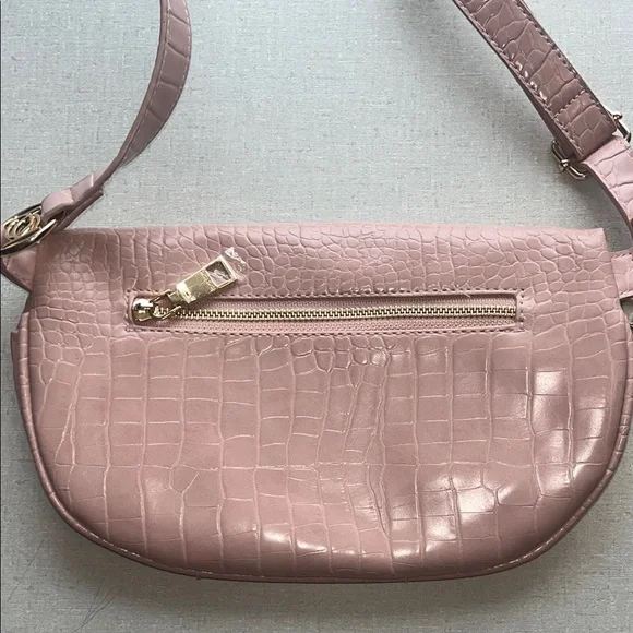 Bebe Pink and Gold Crossbody Bag with Metallic Finish - Picture 6 of 10